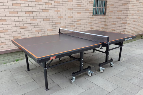 How do I choose a tennis table table
